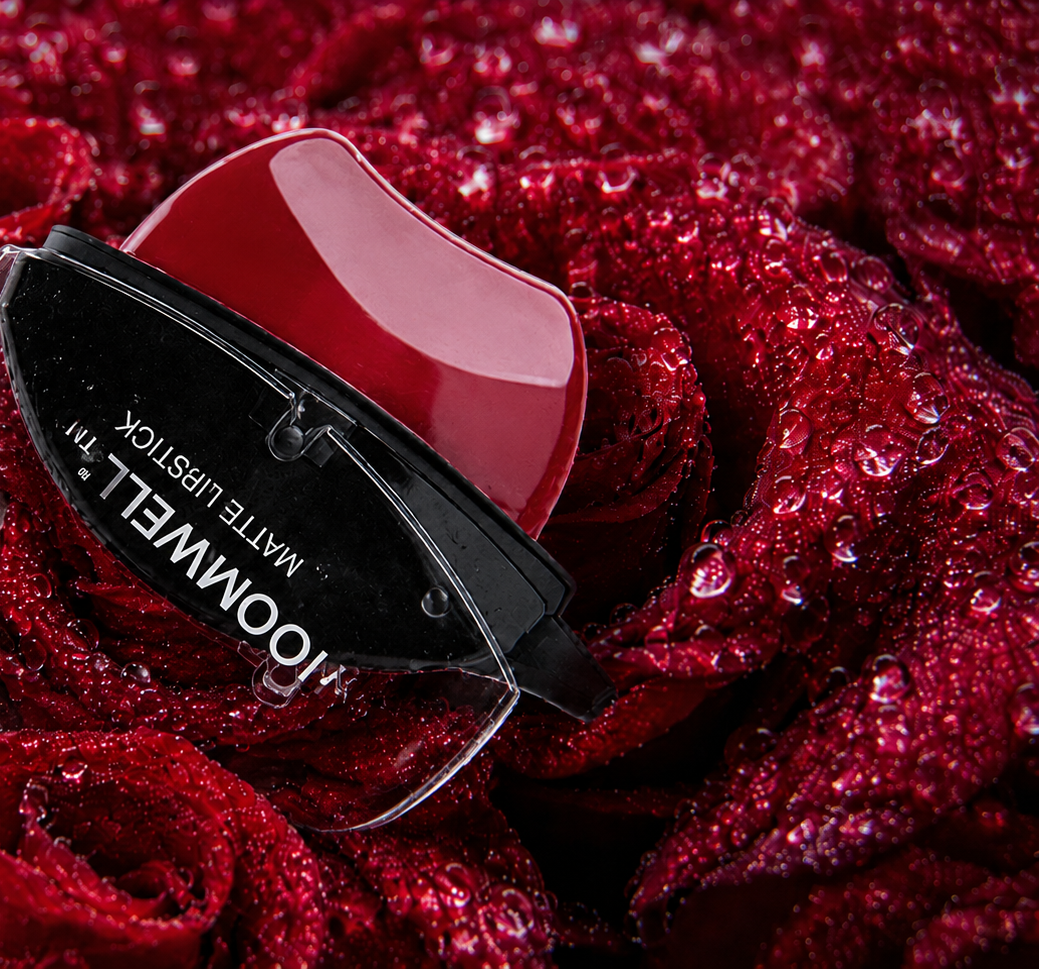 Effortless Matte Lipstick – Soft Velvet Finish